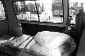 “山寨救护车”缘何泛滥 专家：缺乏统一监管是主因图片