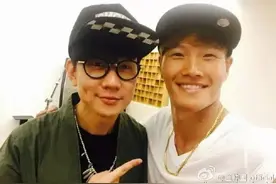 首播|神反转~金钟国唱中文情歌？方文山林俊杰词曲！图片