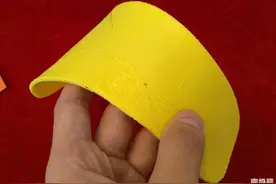 上海科博会现彩色硅胶3D打印，颜色柔软度可调图片