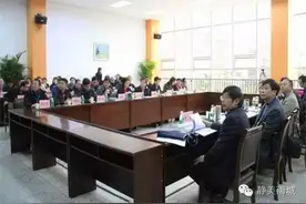 雨城区第二中学被省教育厅命名为四川省二级示范性普通高中图片