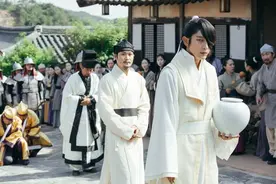 《 月之恋人 》李准基 登上实验命运的舞台（GETITK）图片