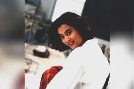 玉兔精李玲玉18岁混血儿子与女友合照曝光 好一对金童玉女视频封面