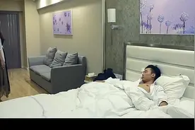 导演岳父用演员试探未来女婿，结果一下子就揪出了他的真面目