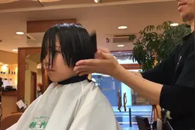 肉肉脸女生剪短发不一定非要遮肉才好看，发型师；齐耳短发很可爱视频封面