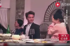 看见爸爸的杨紫秒变小女孩瞬间泪奔，心疼一边默默掉泪的马天宇！视频封面