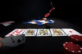 德州扑克之翻牌前我应该玩这两张牌吗?图片