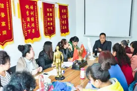 易仁堂小儿推拿培训视频封面