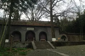 古时曾有僧人养老虎，然鸟兽不可与同群图片
