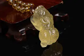 貔貅适合佩戴吗图片
