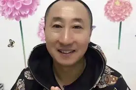 张小光所驾摩托车价值12万未办ETC 上下高速均为蹭车闯口！视频封面