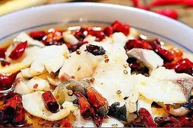 原来“香辣水煮鱼”这样煮，好吃还少用一半油图片