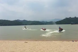 岳阳私藏了一个内地最大淡水沙滩？一定要趁她消失前去看一眼！图片