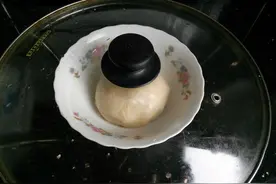 吃过鲜肉做的酥皮点心吗？又香又酥，比肉包子好吃多了！跟我做吧图片