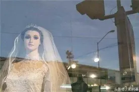 女儿突然暴毙，母亲竟把她做成人体模型图片