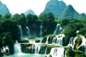 中国广西与越南边境有个绝美的地方，德天瀑布，来过过瘾！图片