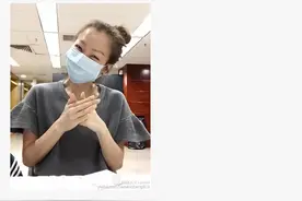 郑秀文，不惧做平胸天后，坦言做自己就好！图片