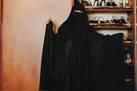 揭秘阿拉伯女性面纱下的秘密世界：被隐藏的个性图片