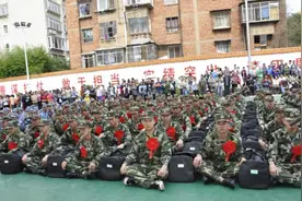 西山区:今年130余名首批入伍新兵奔赴军营图片
