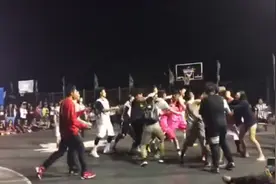 吴悠究竟是惹谁了，被黑人完爆接着又被郭少完爆图片