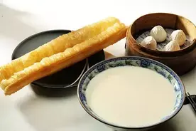 一份豆浆油条竟唤醒了株洲所有80后！原来都是记忆中的味道。图片