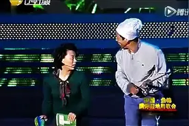 宋小宝又去找对象，还要钓螃蟹，被海燕损坏了啊！图片