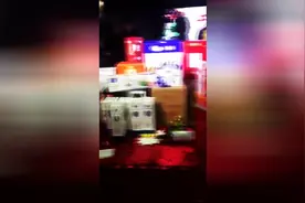 吉林市一饭店搞收费抽奖 寿星将奖球全包发现大奖一个没有图片