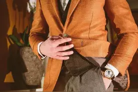 时亨德提示：佩戴手表表带松紧有窍门，否则容易出问题图片