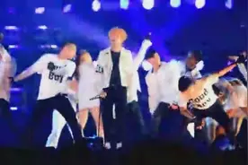 饭拍：BIGBANG重庆演唱会  权志龙嗨翻天！视频封面