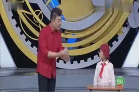 老师：用“但是”造句，张俊豪：鸭《蛋是》白色的