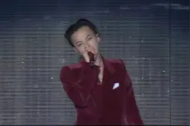 权志龙和IU情歌对唱《想你》男女粉丝怕是都要吃醋了！