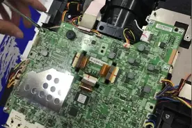 「投影机维修」开机有光但不出图像（下）视频封面