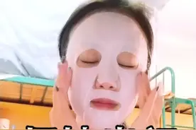 大一师妹出门和大四师姐出门有什么不一样？快来感受一下视频封面