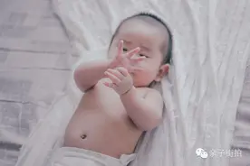 这位建筑系女研究生拍遍身边的萌娃！好想和她做邻居！图片