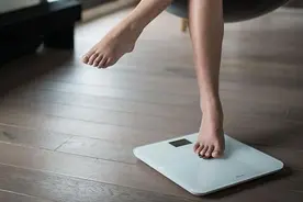 智能秤的准线和优秀应该是什么样——乐心 S3 & Withings WS-50图片