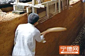 渐行渐远的传统营造技艺——筑夯土墙图片