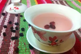 五味子绿茶的泡法及功效图片