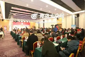崂山矿泉水联手经销商 依托青岛共谋山东市场图片