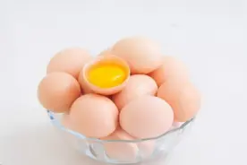 祛斑就一个鸡蛋搞定 鸡蛋祛斑方法图片