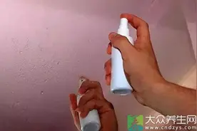 怎么清除玻璃上的水垢图片