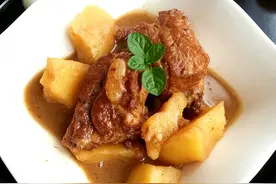 土豆炖排骨图片