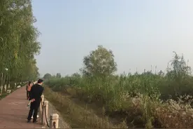 宝鸡女教师夜跑遇害 渭河公园全程将装监控图片