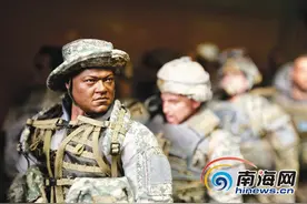 80后小伙收藏超过750个模型 成土豪“兵人”玩家图片