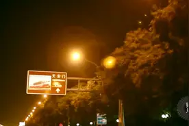 自从爱上TA 便再也没法早睡图片
