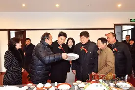 “故宫研究院景德镇陶瓷考古研究所”揭牌图片