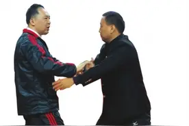 太级名家来兰论道图片