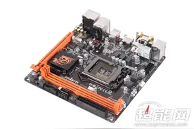 燃烧的烈焰，技嘉B150N Phoenix-WIFI主板图赏图片
