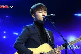 “新歌声”蒋敦豪回母校 再唱《乌兰巴托的夜》视频封面