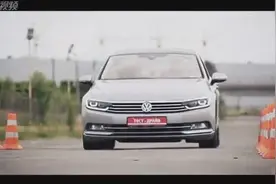 丰田凯美瑞领衔 五款热门家轿麋鹿测试视频封面