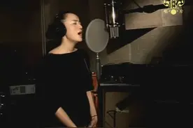 小宋佳翻唱《向阳花》，原来小花老师也有一颗摇滚心