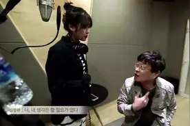 IU、金昌完《你的意味》录制现场，展歌坛前后辈情深，暖哭我~视频封面